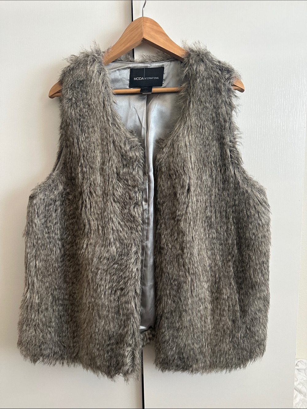 Moda International Plush Faux Fur Vest in Heathered Gray